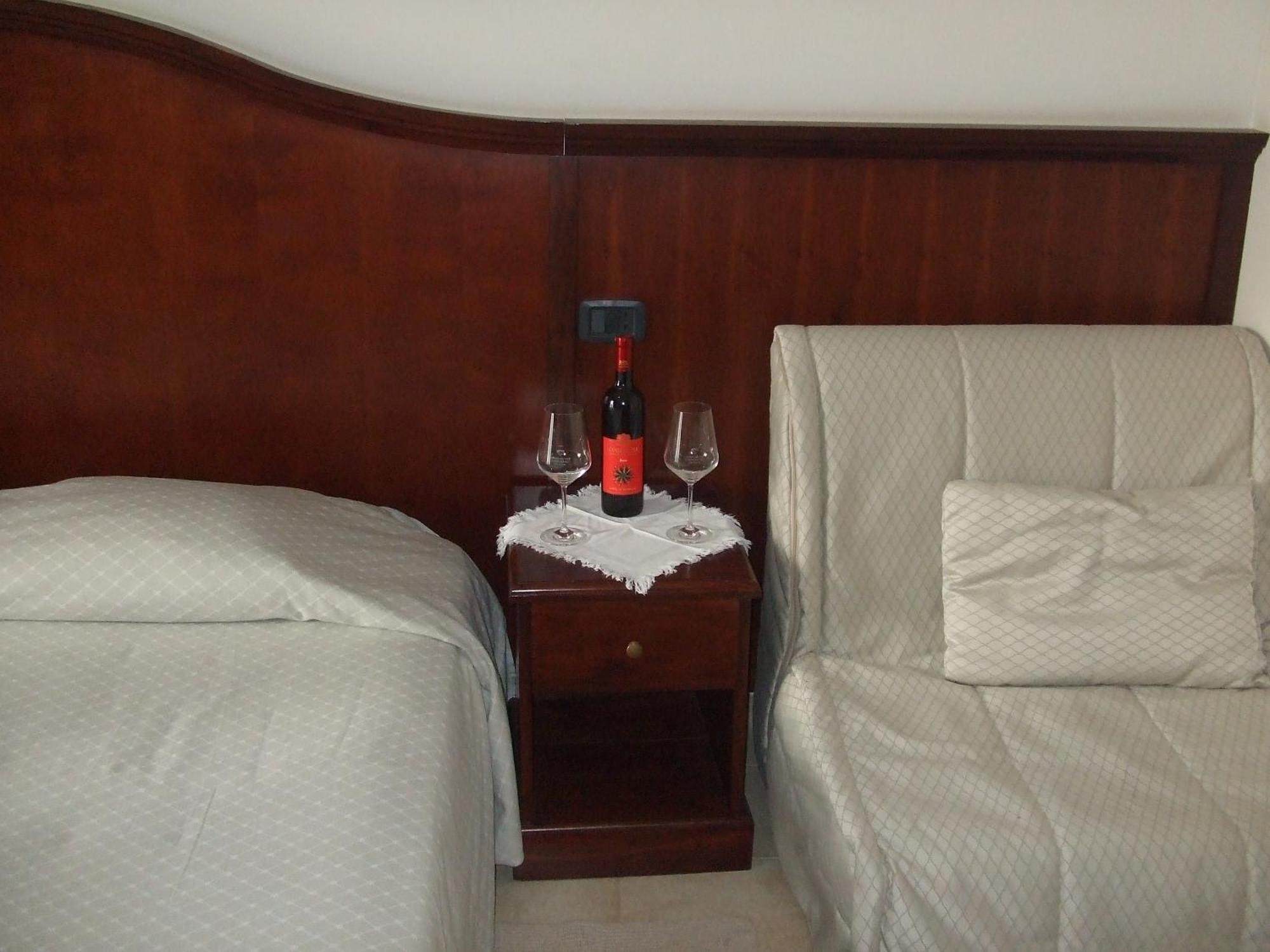 Hotel Stella Del Sud กาลาเซตตา ภายนอก รูปภาพ